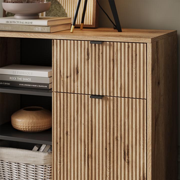 Actual product image Vichy Kommode Eliza, Viking Oak, 120 x 81.2 cm mit 2 Schubladen und 2 Türen