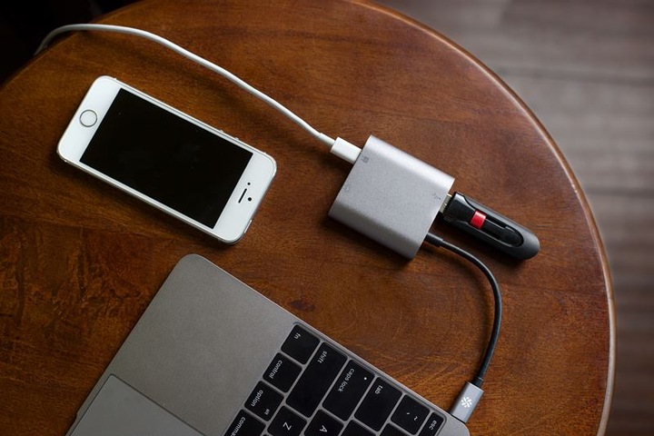 Immagine prodotto Kanex Adattatore VGA USB-C con polvere USB-C (USB-C, 1 Porti)