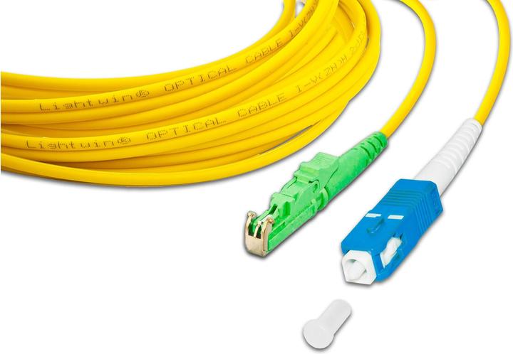 Image du produit Lightwin Câble patch à fibres optiques LSH/APC-SC, monomode, simplex, 1m (LSOH, CAT6a, 1 m)