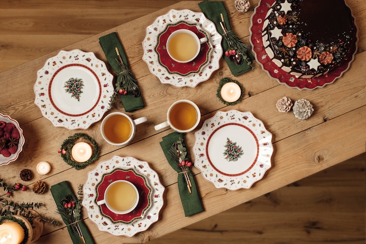 Actual product image Villeroy & Boch Mug with handle set of 2, Christmas tree Toy's Delight (340 ml, 2 x)