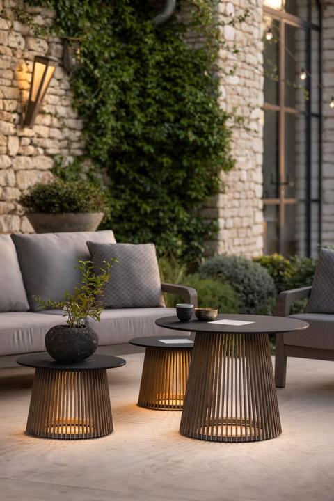 Actual product image Les Jardins Tecka coffee table Ø70cm with solar lamp H:50cm 500 lumens