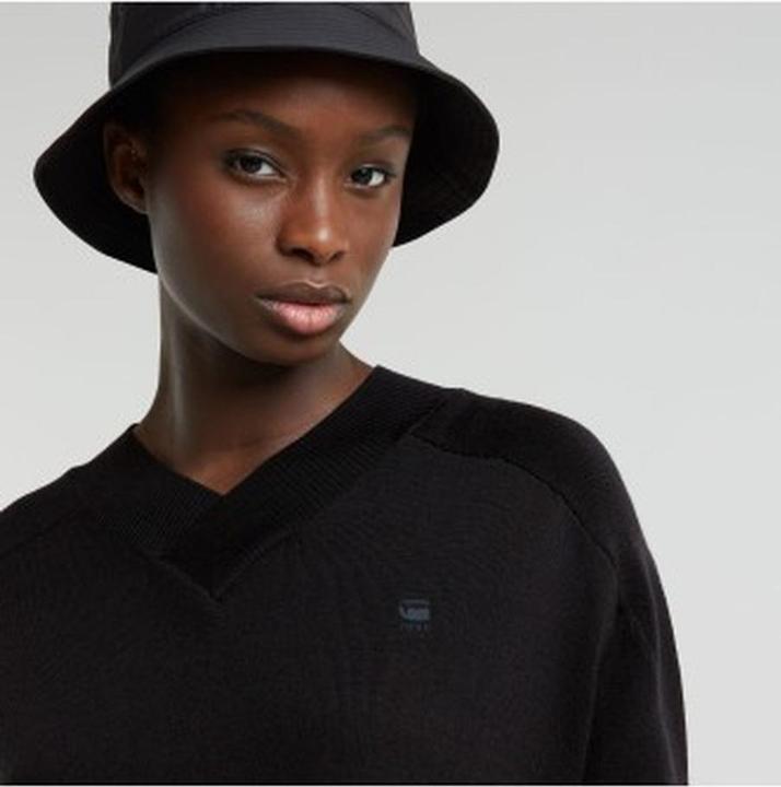 Actual product image G-Star Core Loose V-Neck Knitted Pullover (S)