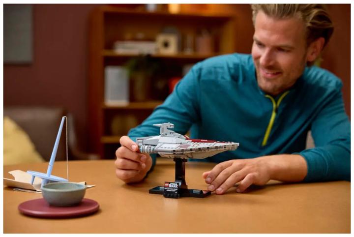 Produktbild LEGO Assault Ship der Acclamator-Klasse (LEGO Star Wars)