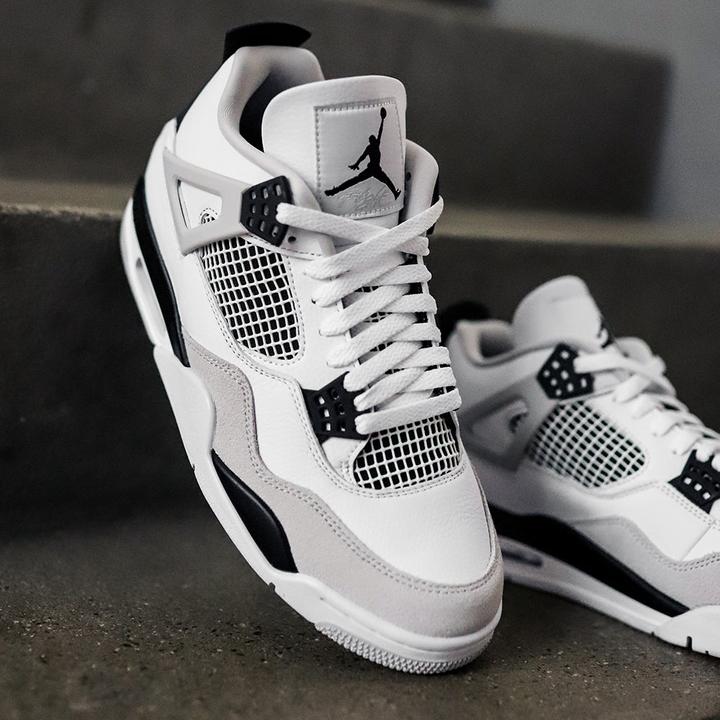 Produktbild Nike Air Jordan 4 (49.5)