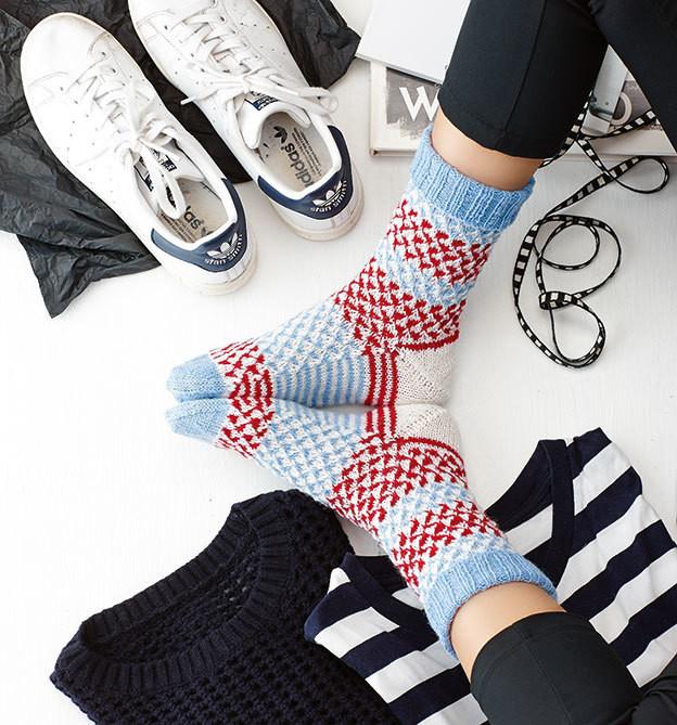 Immagine prodotto Socken stricken mit dem CraSyTrio (kreativ.kompakt.) (Tedesco, editore sfacciato, 2018)