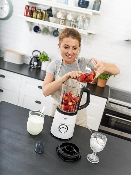 Actual product image Amica BTM3011 blender (700 W)