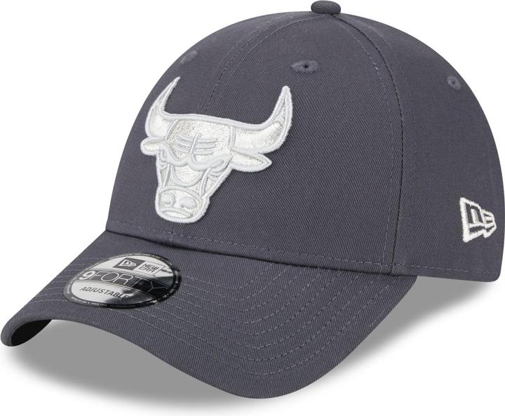 Actual product image New Era 9Forty Strapback Cap - Metallic Chicago Bulls (One size)