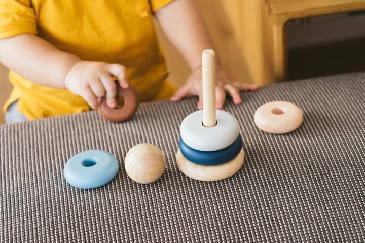 Produktbild Plantoys Stapelspielzeug Pyramide Orchard