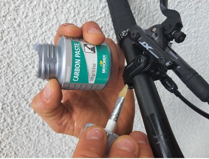 Actual product image Motorex carbon paste (Assembly paste)