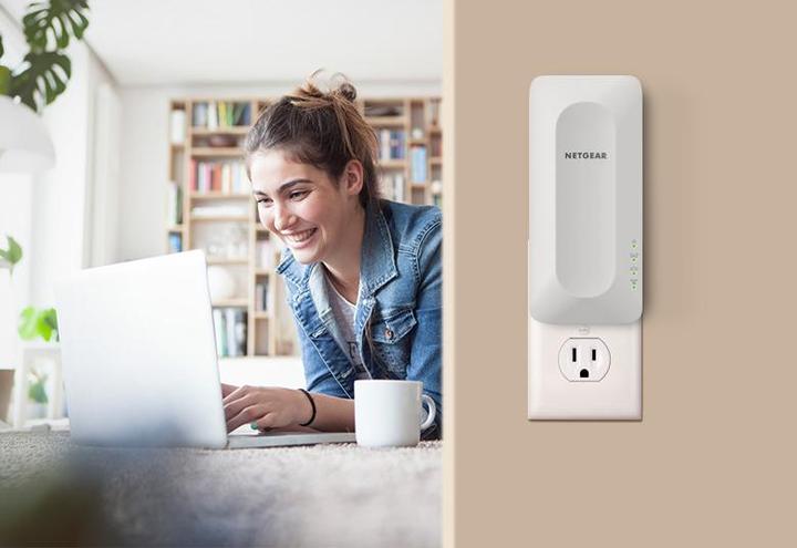 Actual product image Netgear EAX15 WiFi 6 Mesh Extender (1200 Mbit/s, 600 Mbit/s)