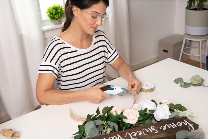 Produktbild Black & Decker BCSC115-XJ (23.60 cm)