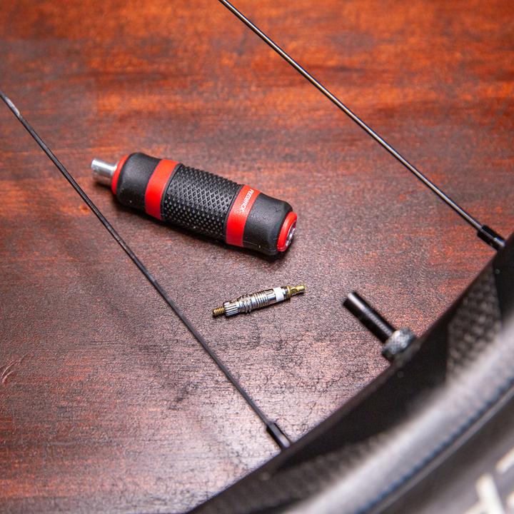 Image du produit Feedback Sports Clé à valve