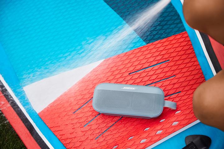 Actual product image Bose SoundLink Flex (12 h, Rechargeable battery operated)