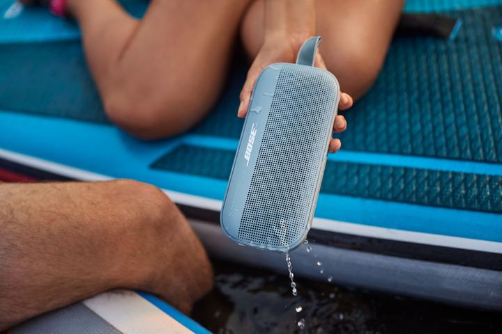 Actual product image Bose SoundLink Flex (12 h, Rechargeable battery operated)