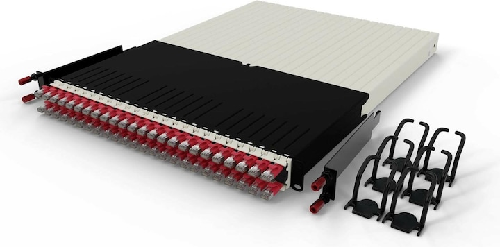 Immagine prodotto PATCHBOX uno / 30RU / Cat 6A, STP, 1,8 m, rosso (STP, CAT6a, 1.80 m)