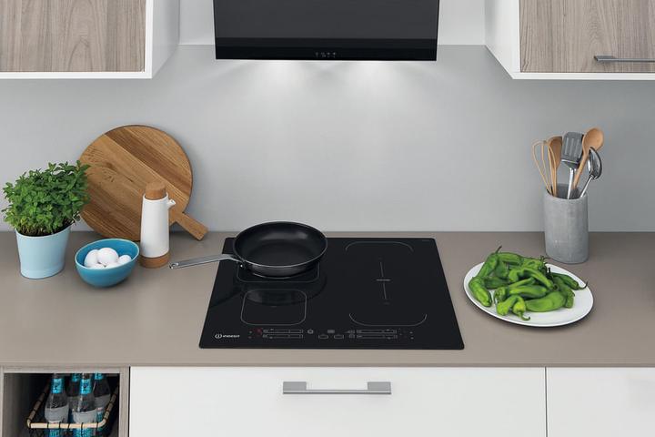 Productafbeelding Indesit IB 65B60 NE Zwart Geïntegreerde inductiekookplaat van 59 cm met 4 zones (59 cm, Inductiekookplaat)
