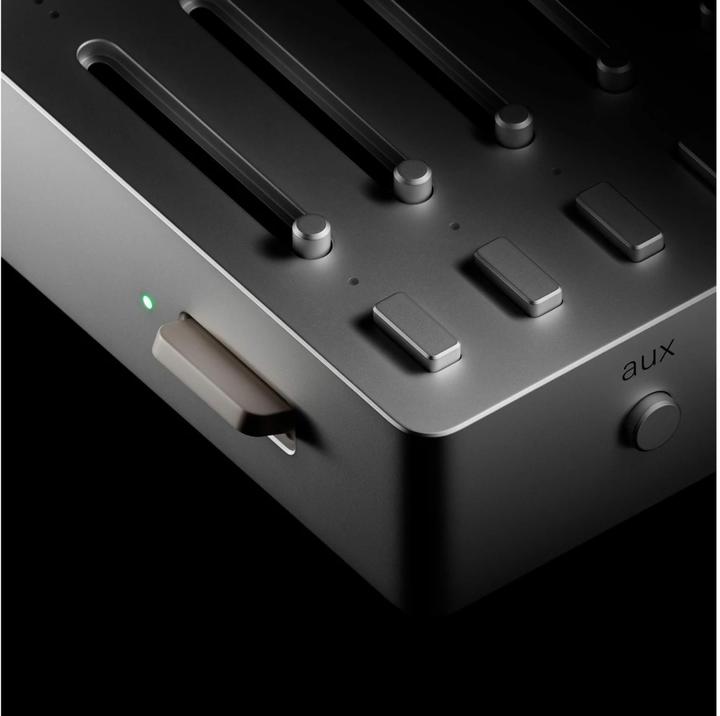 Actual product image Teenage Engineering TX-6 (Line-mixer)