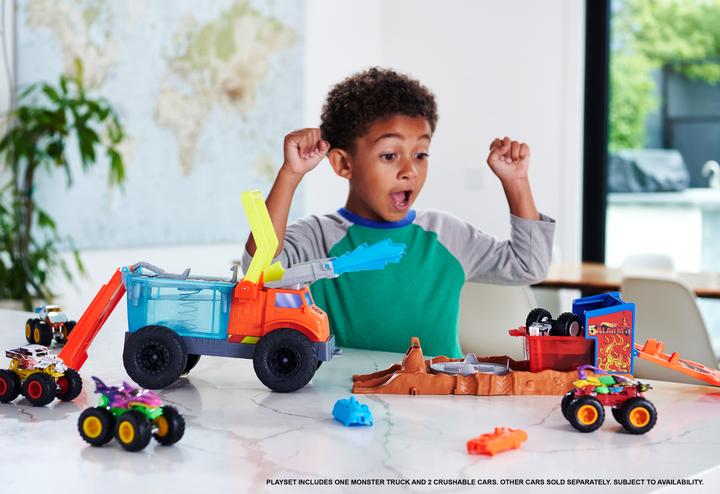 Actual product image Hot Wheels 5-alarm rescue operation
