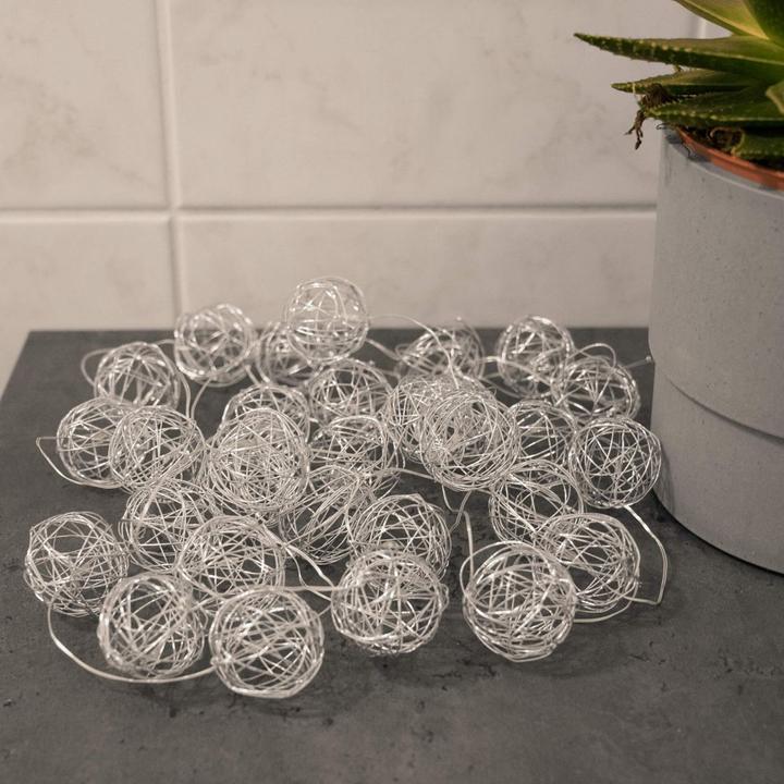 Produktbild Trenddeko LED Lichterkette Drahtkugeln Silber 20-teilig (3 m)