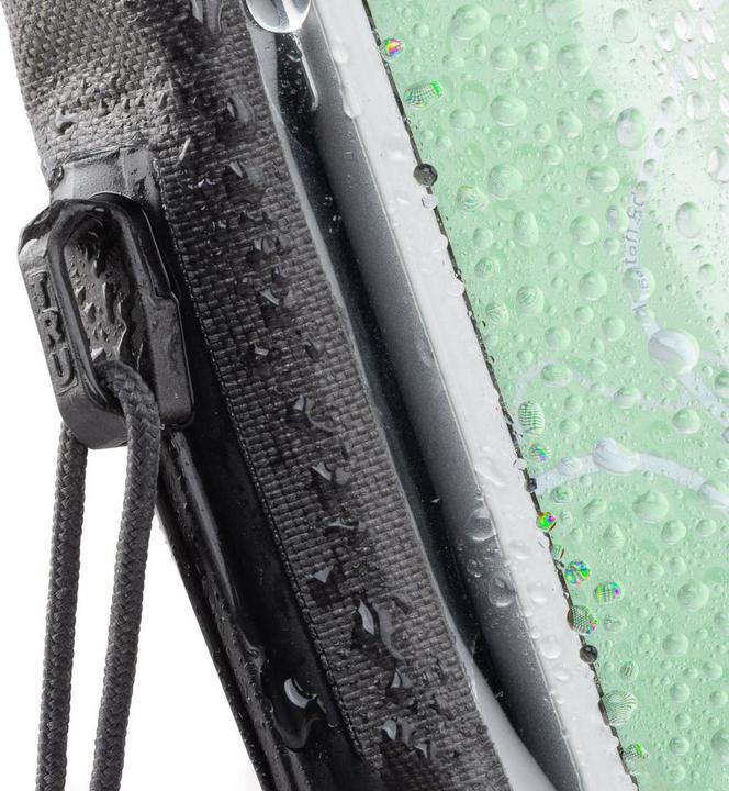 Actual product image Nite Ize RunOff™ Waterproof Phone Case (Universal)