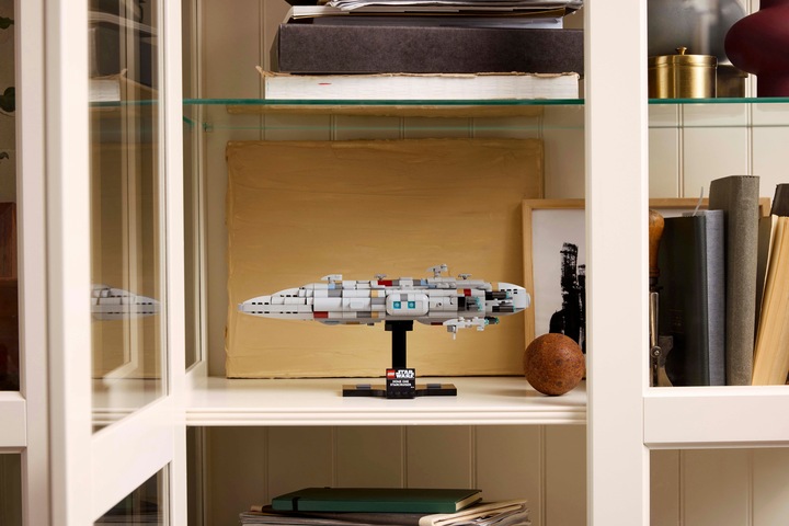 Actual product image LEGO Sternkreuzer Heimat Eins (75405, LEGO Star Wars)