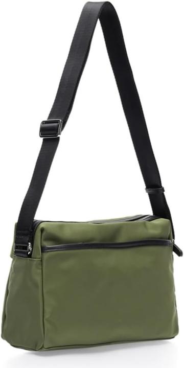 Immagine prodotto Mandarina Duck Hunter Crossover, funzionale e sportiva, con dettagli in metallo e logo