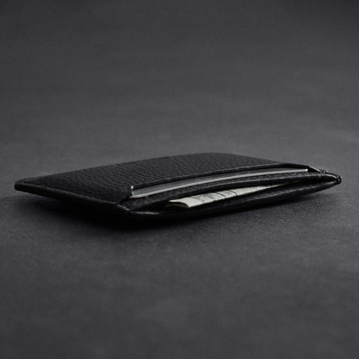 Actual product image Woolnut Leather Card Holder -korttikotelo, musta