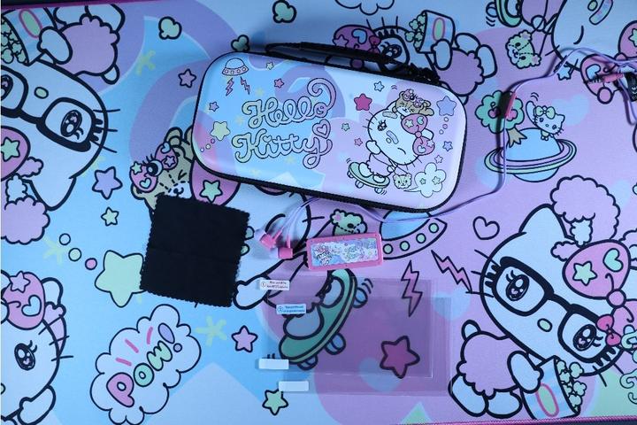 Actual product image Konix Hello Kitty Starter Kit (Switch, Switch OLED)