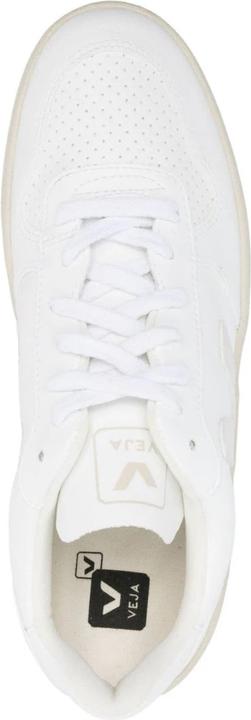 Actual product image Veja V-10 (37)