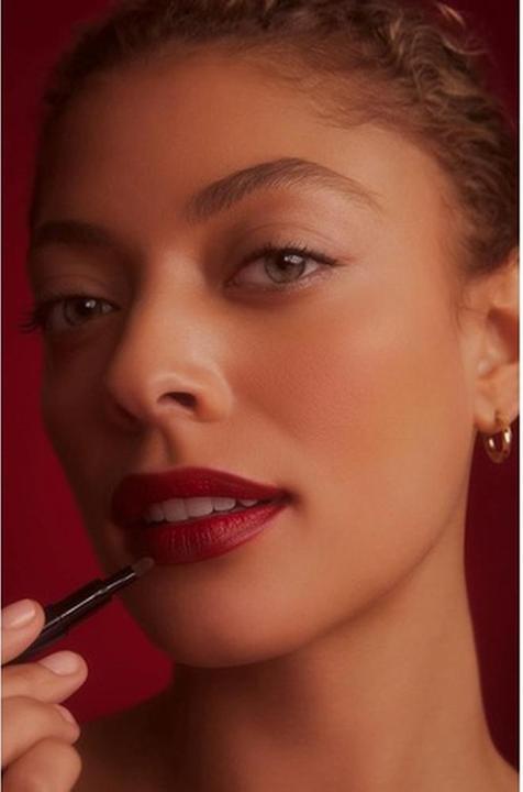 Immagine prodotto Clé De Peau Matita labbra n. 04 (4 - Rosso vivo)