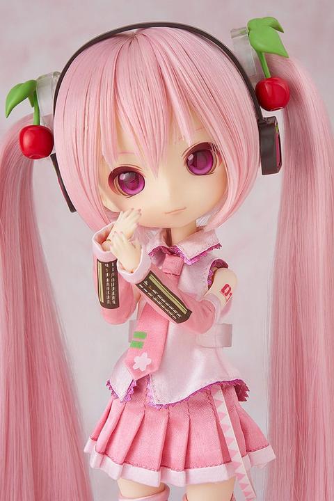 Actual product image Good Smile Company Character Vocal Series 01: Hatsune Miku Harmonia humming Actionfigur Sakura Miku 23 cm