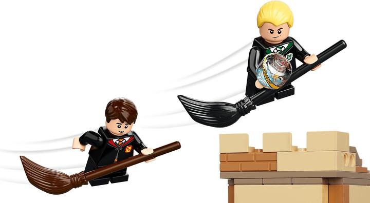 Produktbild LEGO Hogwarts: Erste Flugstunde (76395, LEGO Harry Potter)