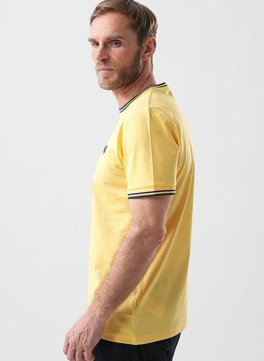 Actual product image Fred Perry M1588 (L)