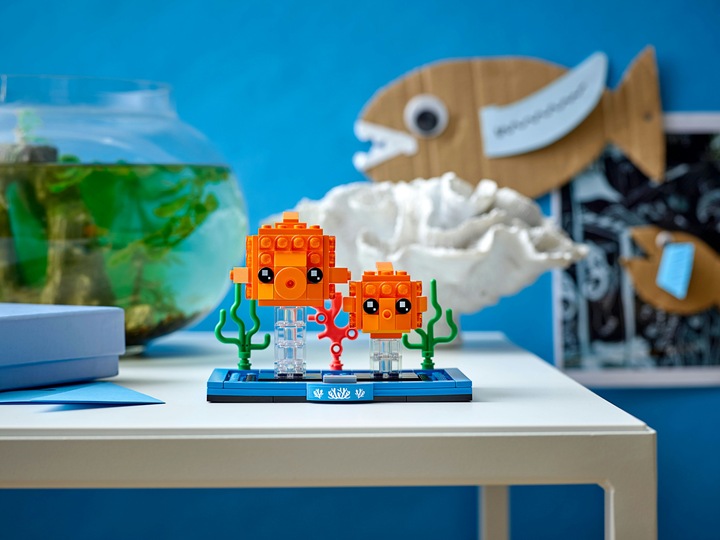 Actual product image LEGO Goldfish (40442, LEGO Brickheadz)