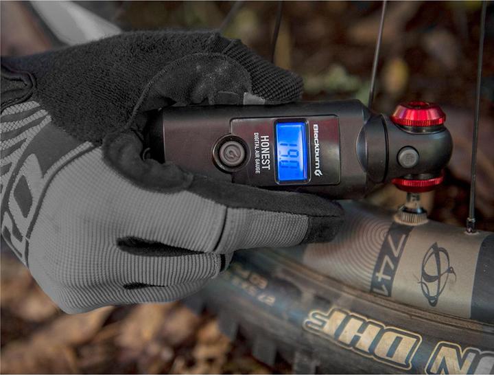 Produktbild Blackburn Honest Digital Luftdruckprüfer (Luftdruckmesser)