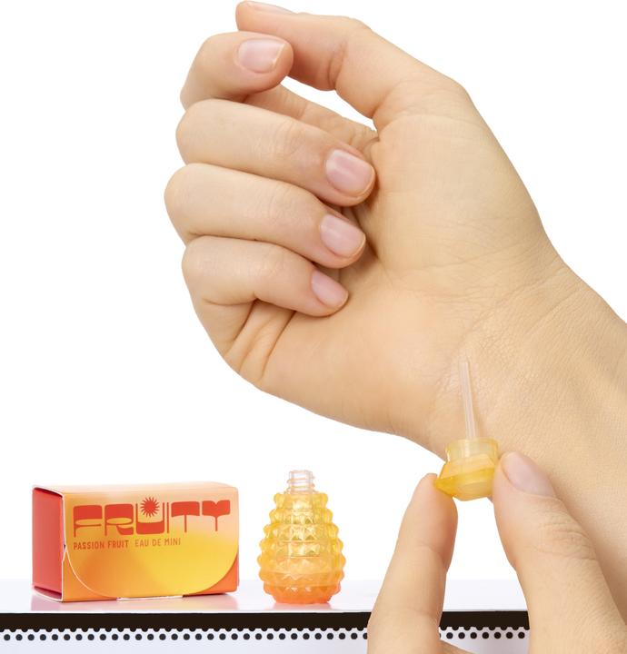 Actual product image MGA Entertainment Miniverse Make It Mini Fragrances in PDQ