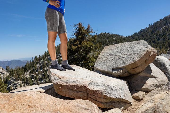 Actual product image Injinji Women's Trail MW Mini-Crew (M/L)