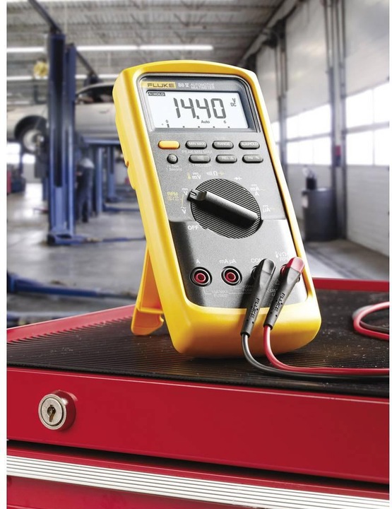 Produktbild Fluke Hand-Multimeter digital 88V/A (CAT III 1000V, CAT IV 600V)