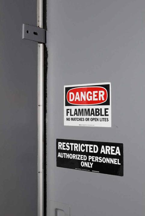 Actual product image Brady B30C-4000-595-GY, vinyl, 101.6mm x 30.48m, grey, permanent, continuous (142011) (10.16 cm)