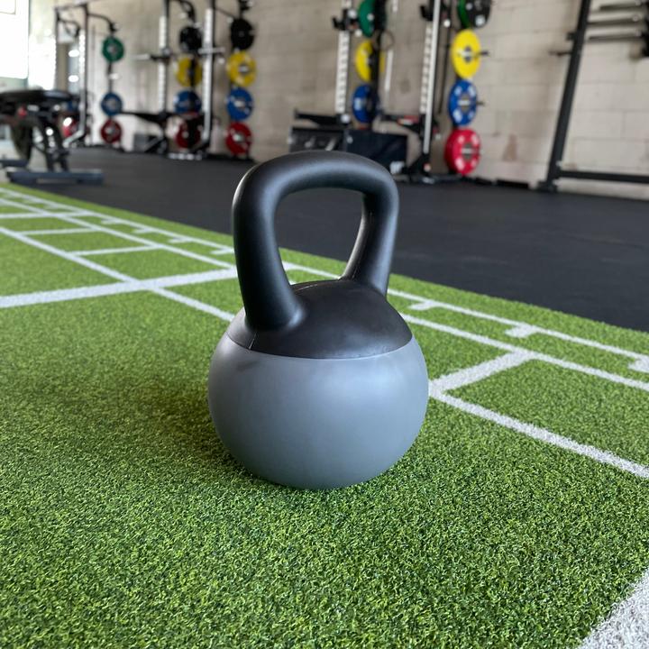 Produktbild Perform Better PB Soft Kettlebell (1 x 18 kg, 1 x 38 kg, 1 x 2 kg, 1 x 8 kg, 1 x 36 kg, 1 x 14 kg, 1 x 20 kg, 1 x 40 kg, 1 x 4 kg, 1 x 10 kg, 1 x 6 kg, 1 x 25 kg, 1 x 16 kg, 1 x 32 kg, 1 x 12 kg, 1 x 28 kg)