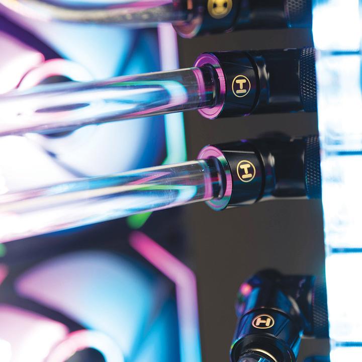 Actual product image Hyte Push Connects