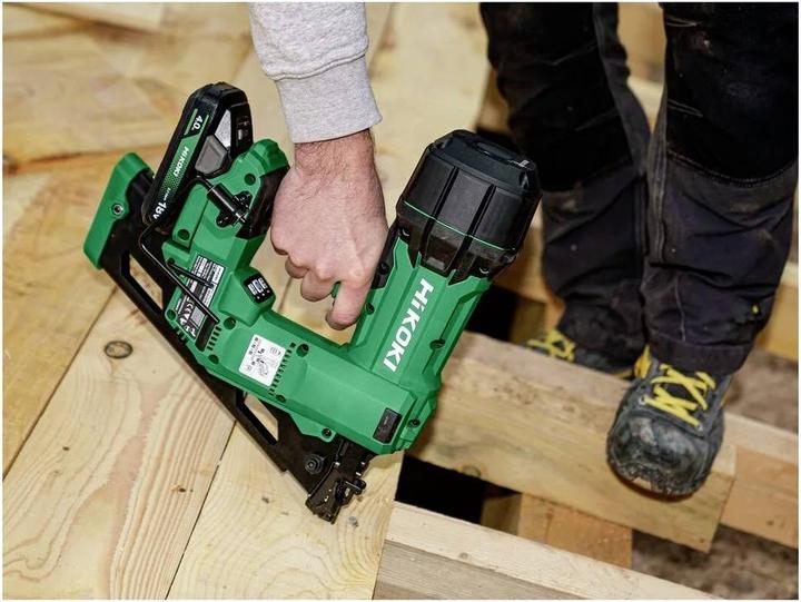 Image du produit Hikoki NR1890DRAWQZ Akku-Nagler 18V, R20-90 Nägel, 2x 5.0Ah und Schnellladegerät im HSC IV Koffer