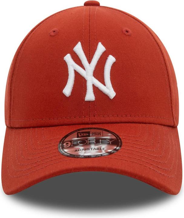 Actual product image New Era 9Forty Strapback Cap - New York Yankees rust