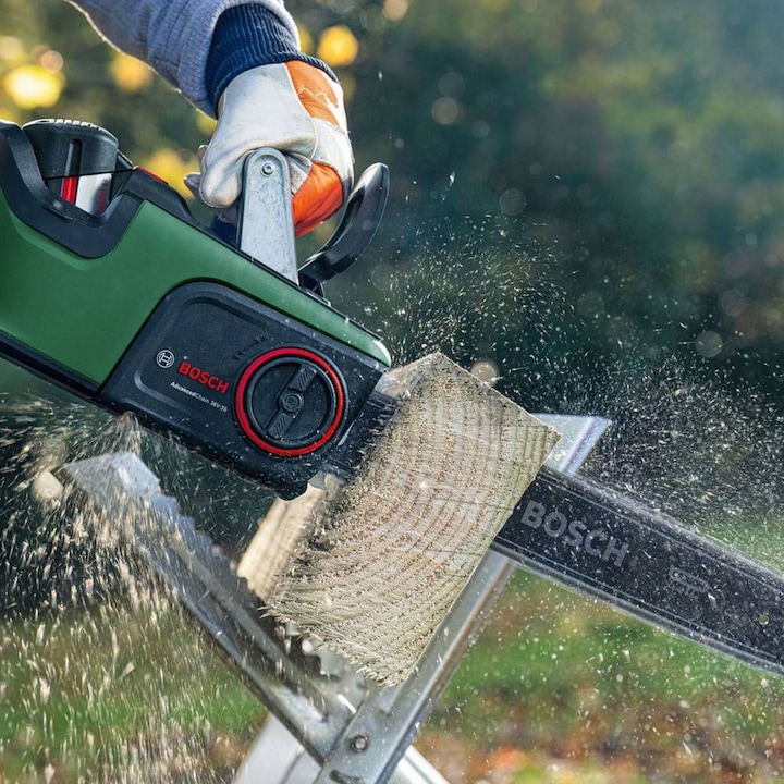 Image du produit Bosch Home & Garden AdvancedChain 36V-35-40 (Tronçonneuse à batterie)