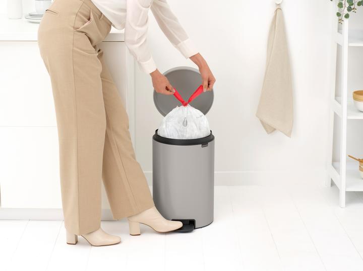 Actual product image Brabantia Treteimer NewIcon 20 l (20 l)