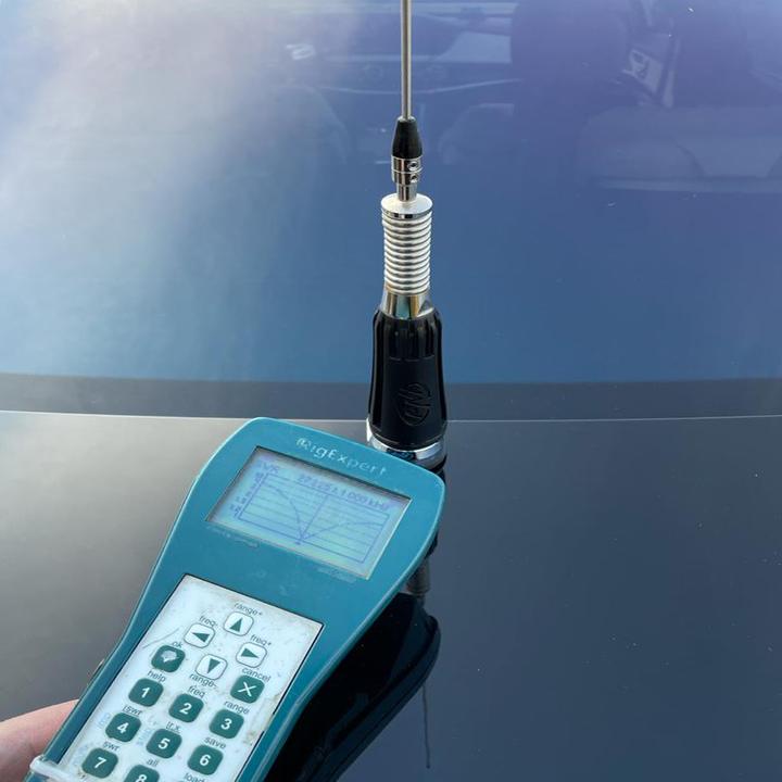 Immagine prodotto PNI Pacchetto antenna CB LED 2000 lunghezza 90 cm e staffa di montaggio su stivale T941