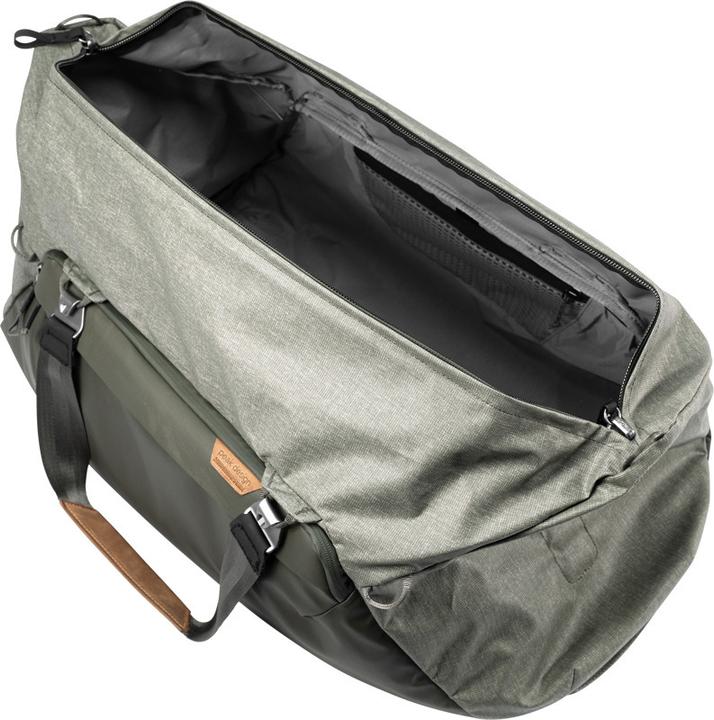 Actual product image Peak Design Travel Duffel 65L Sage (Camera shoulder bag, 65 l)
