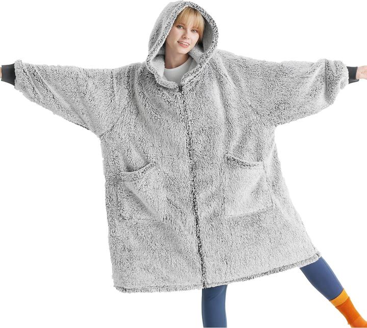 Bedsure Hoodie blanket buy at Galaxus - Main Image