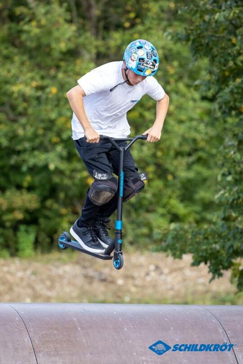 Actual product image Schildkröt Stunt scooter Untwist Galaxy