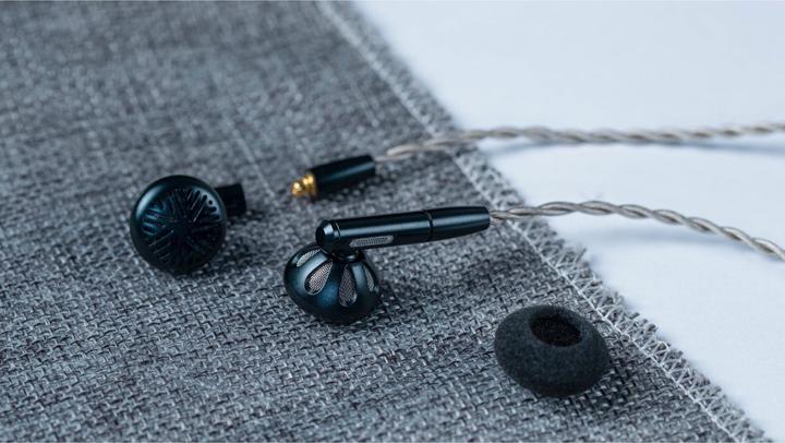 Produktbild FiiO FF5 (keine Geräuschunterdrückung, Kabelgebunden)